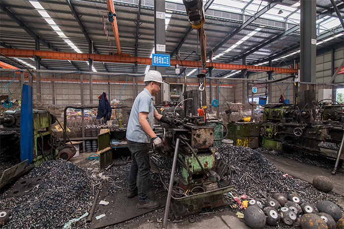 内江网架配件-螺栓球加工车间